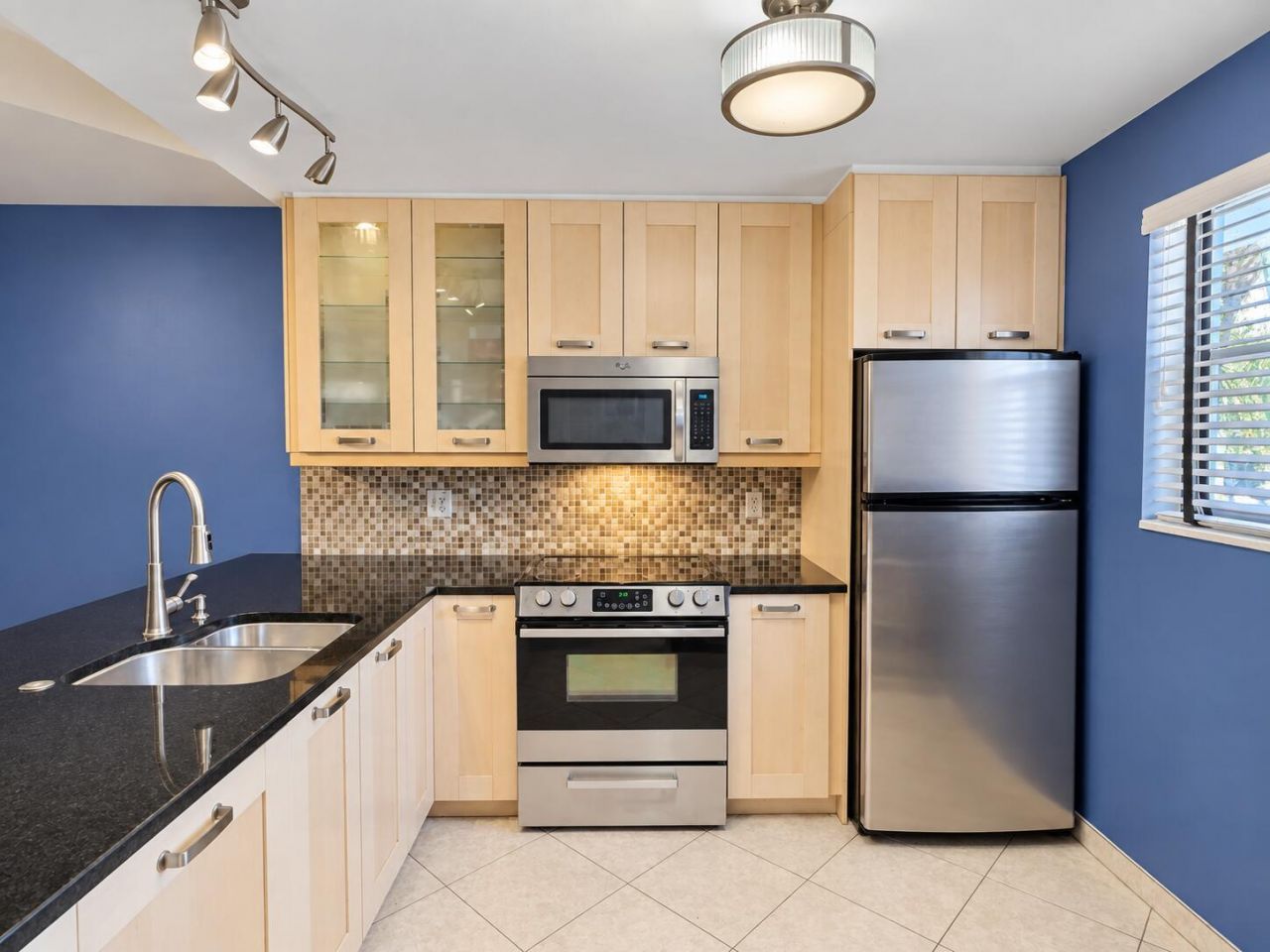 3150 Holiday Springs Boulevard, Unit 8-204, Margate, FL 33063 Photo