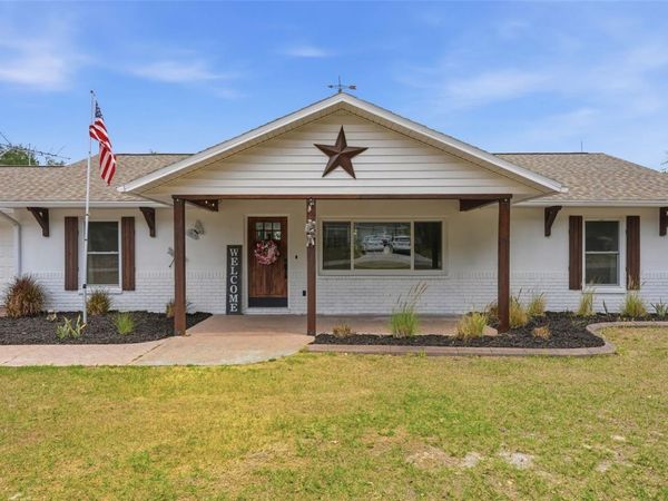 39825 SUNBURST DRIVE , DADE CITY, FL 33525