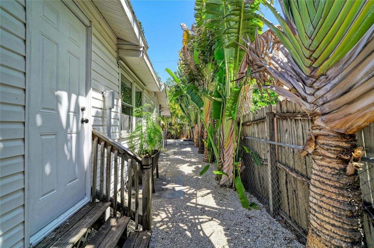 3710 Rilma Avenue, Sarasota, FL 34234 Photo