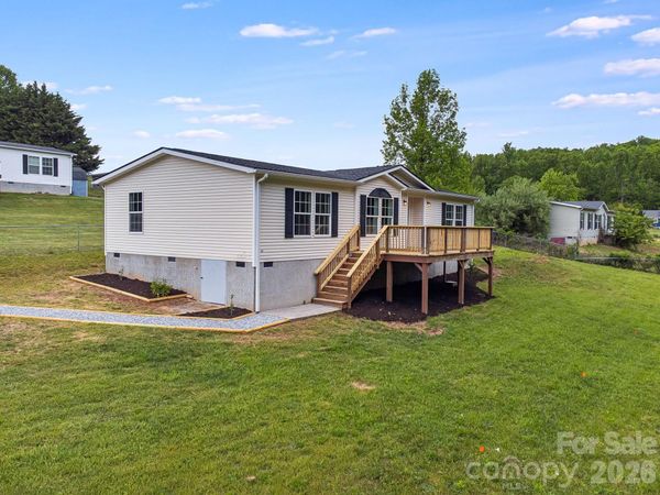 44 morning Lane, Hendersonville, NC 28792