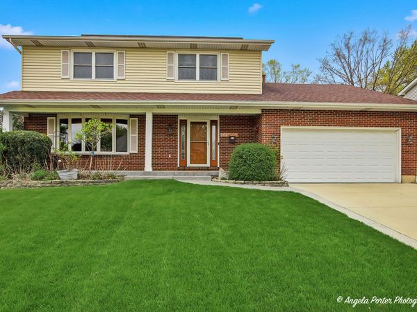 664 LONGVIEW Drive , Antioch, IL 60002