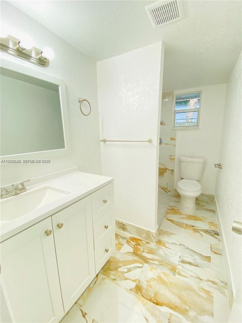 2996 NW 93rd St , Unit C, Miami, FL 33147 Photo