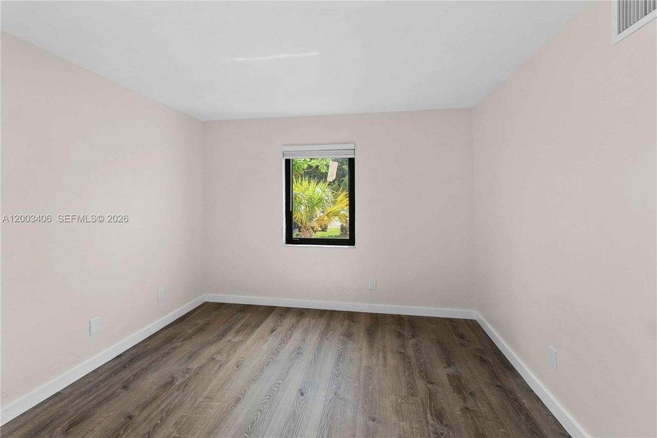 8701 SW 141st St, Unit L8, Palmetto Bay, FL 33176 Photo