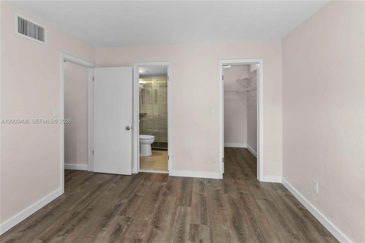 8701 SW 141st St, Unit L8, Palmetto Bay, FL 33176 Photo