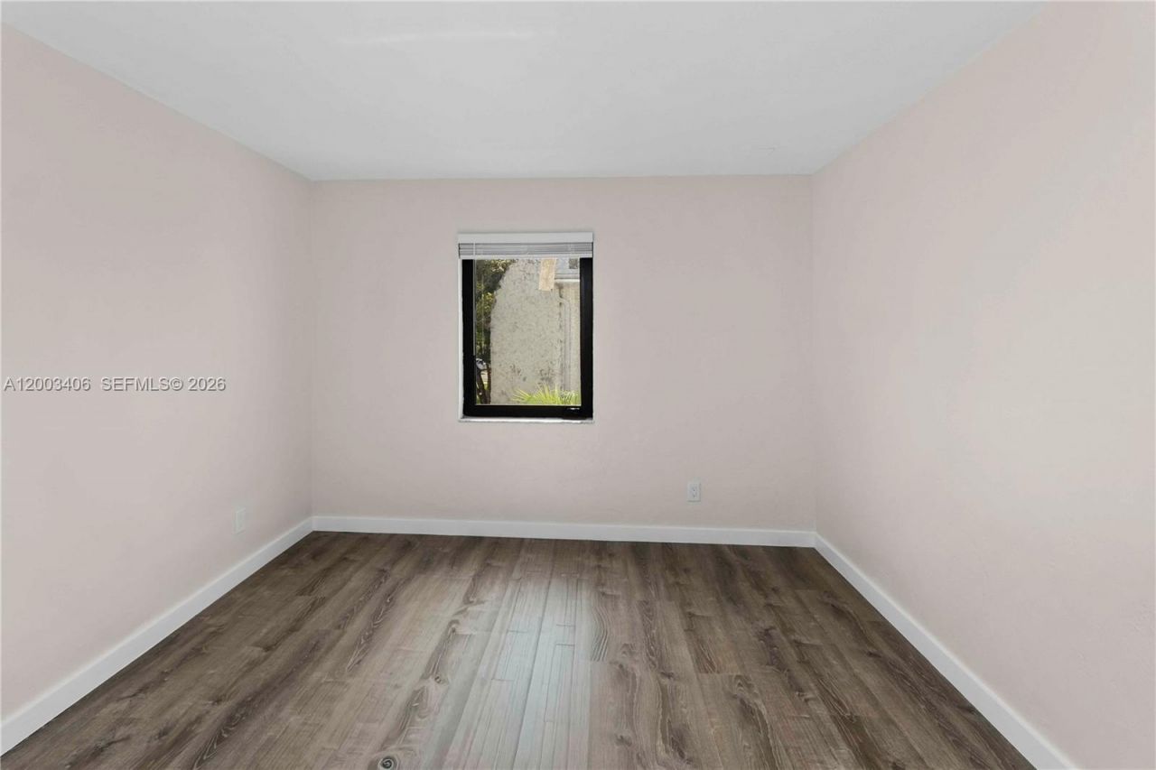 8701 SW 141st St, Unit L8, Palmetto Bay, FL 33176 Photo