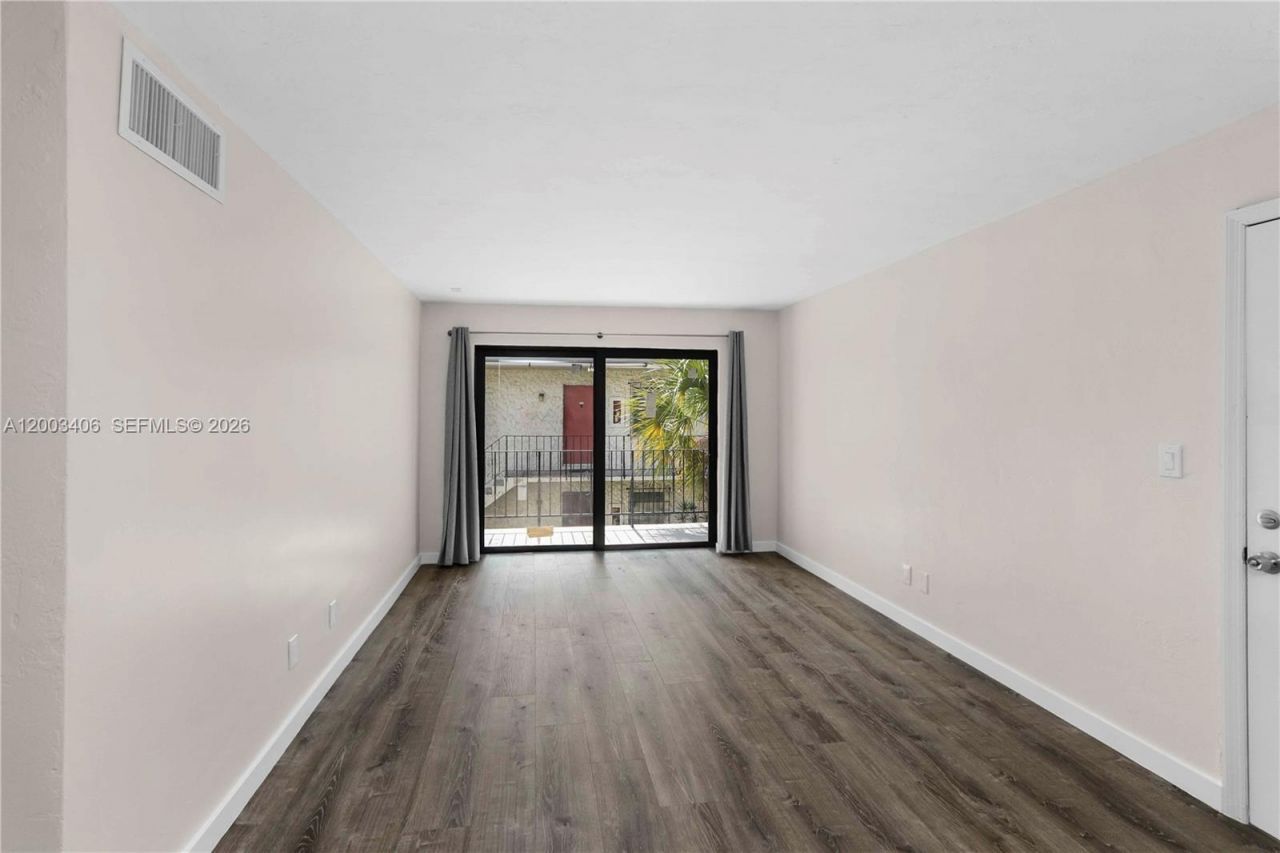 8701 SW 141st St, Unit L8, Palmetto Bay, FL 33176 Photo