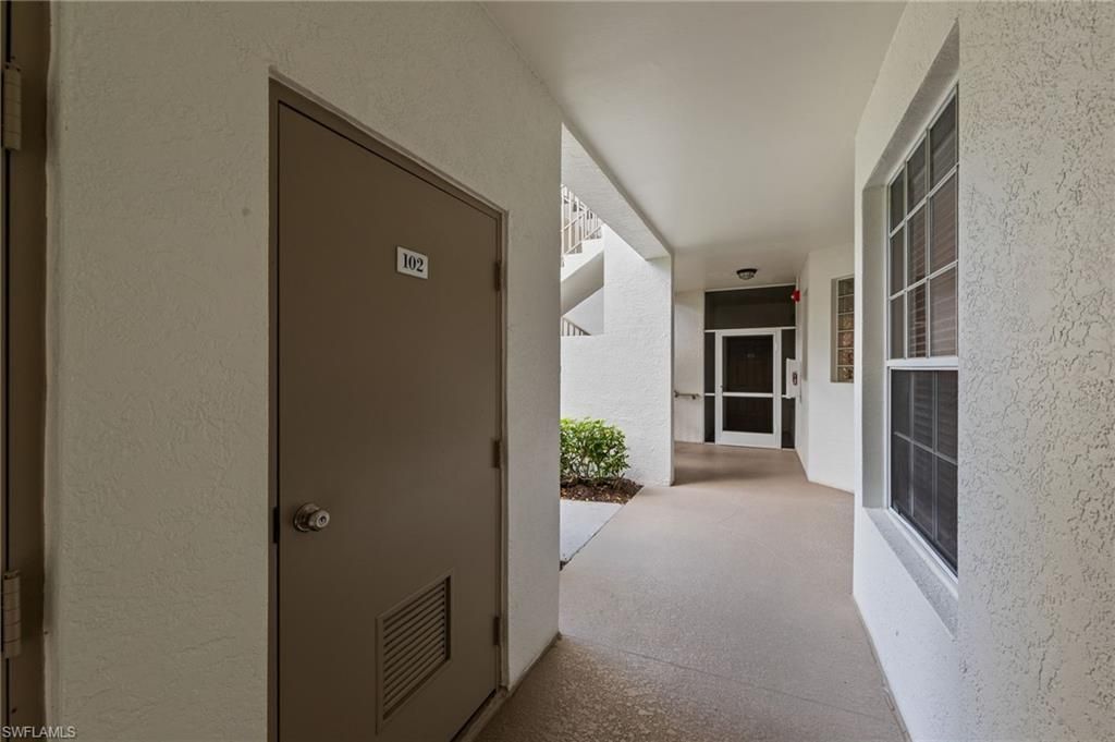 8239 Parkstone Pl, Unit 102, Naples, FL 34120 Photo
