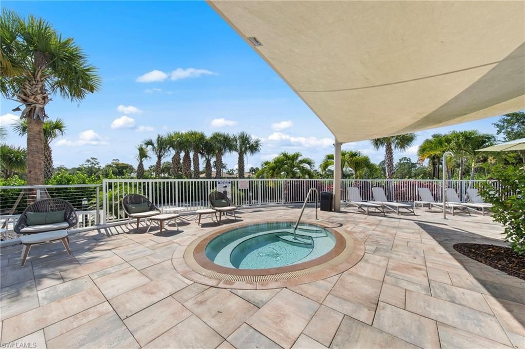 8239 Parkstone Pl, Unit 102, Naples, FL 34120 Photo