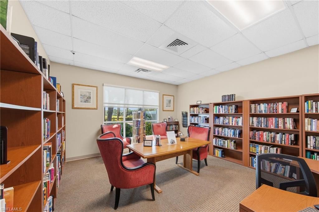 8239 Parkstone Pl, Unit 102, Naples, FL 34120 Photo