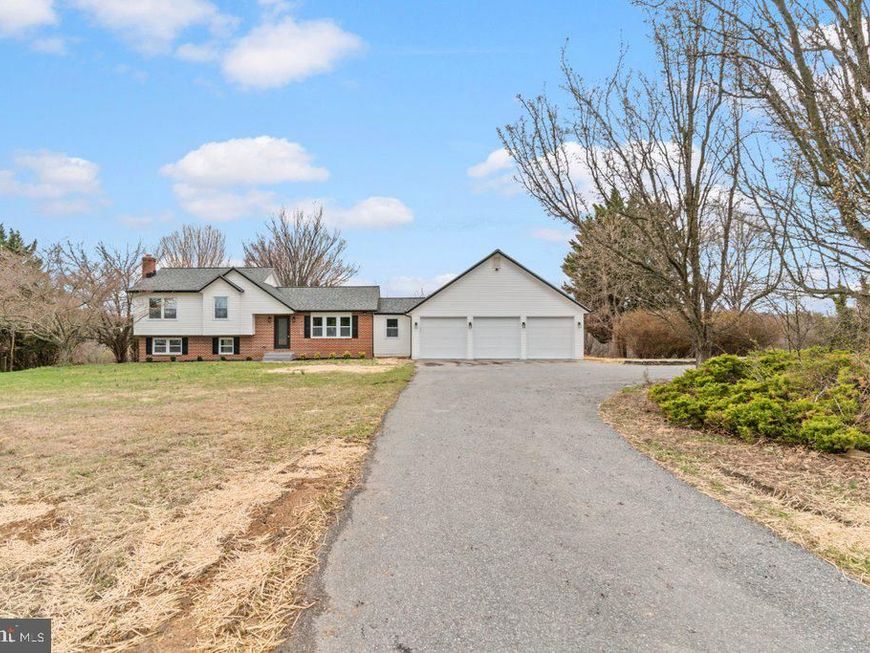 3174 Cardinal Drive , Westminster, MD 21157 Main Photo