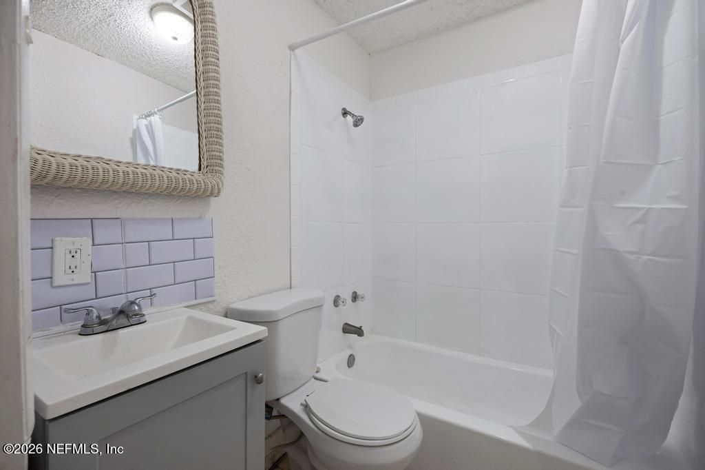 5210 Dodge Road, Jacksonville, FL 32209 Photo