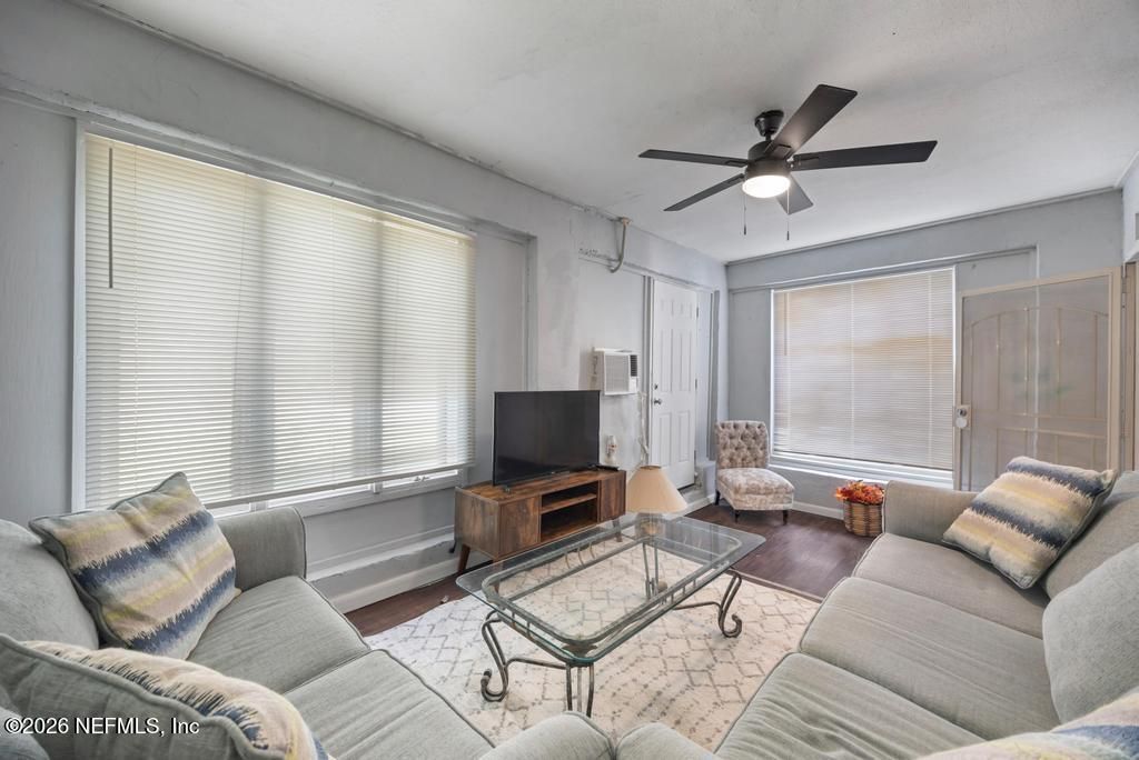 5210 Dodge Road, Jacksonville, FL 32209 Photo