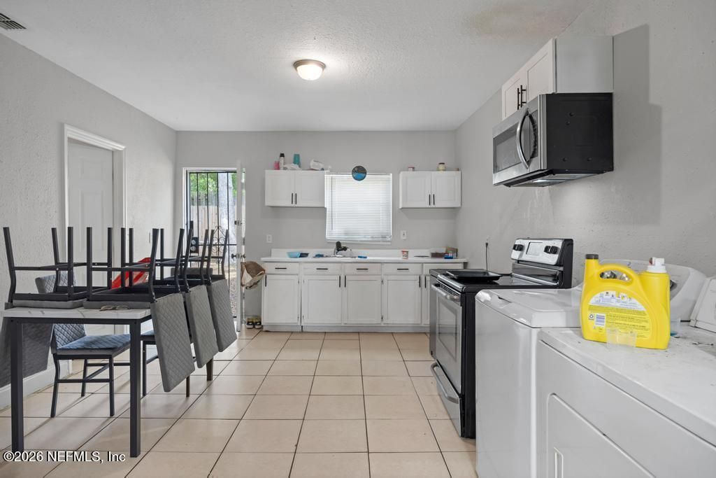 5210 Dodge Road, Jacksonville, FL 32209 Photo