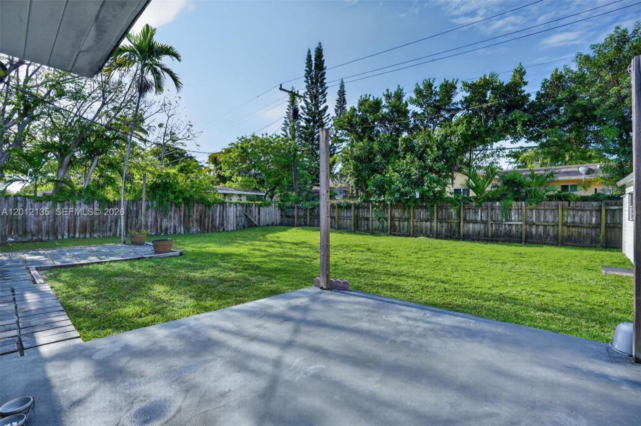 9240 Marine Dr, Cutler Bay, FL 33189 Photo