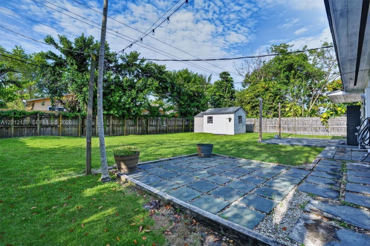 9240 Marine Dr, Cutler Bay, FL 33189 Photo
