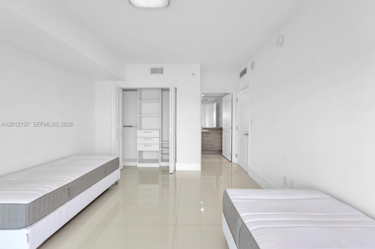 400 Sunny Isles Blvd, Unit 1903, Sunny Isles Beach, FL 33160 Photo