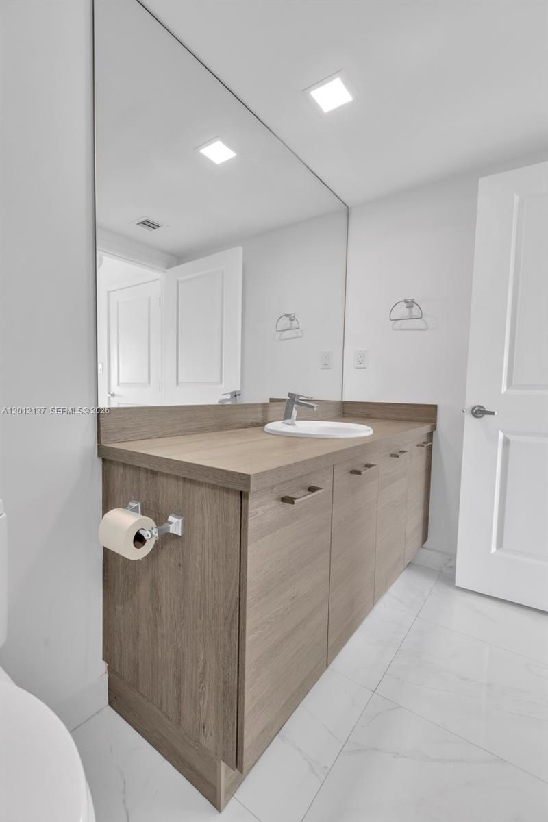 400 Sunny Isles Blvd, Unit 1903, Sunny Isles Beach, FL 33160 Photo