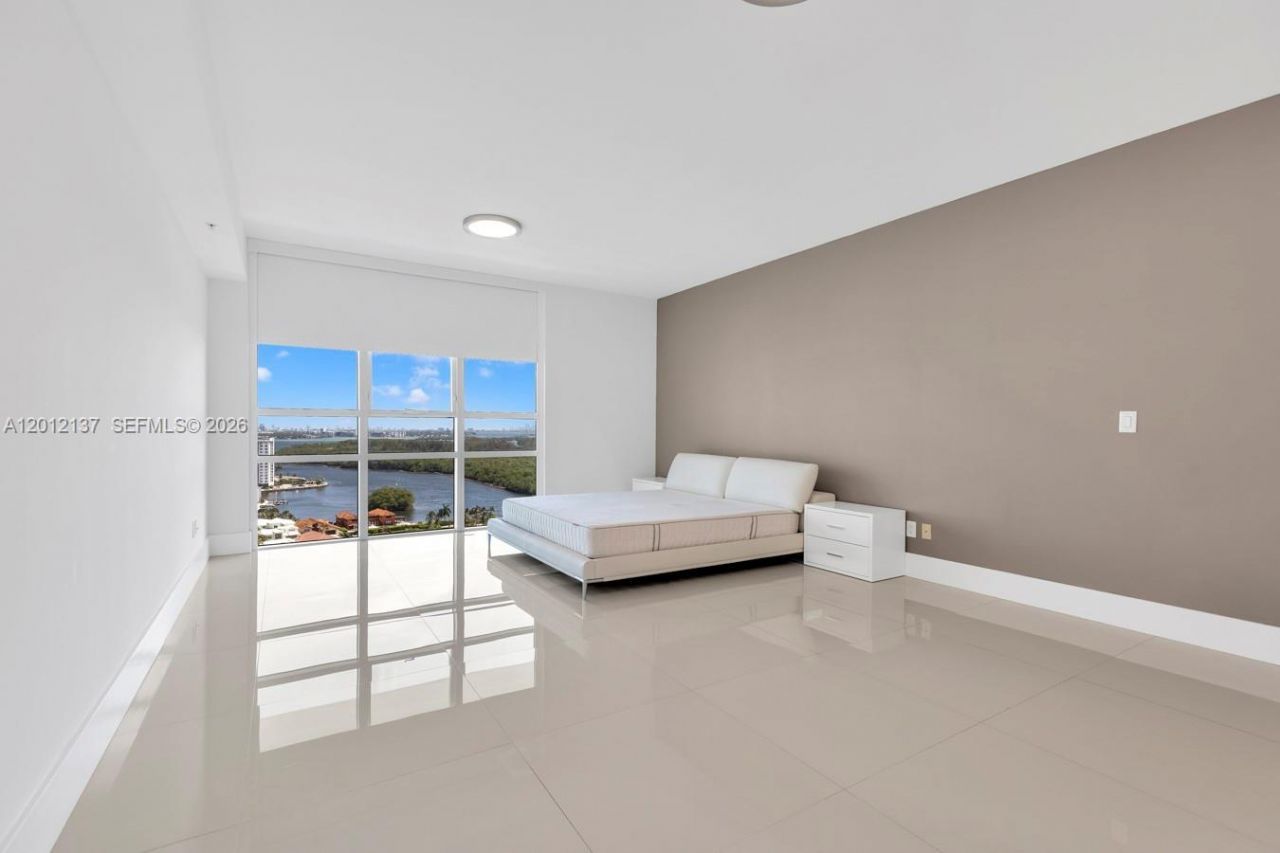 400 Sunny Isles Blvd, Unit 1903, Sunny Isles Beach, FL 33160 Photo