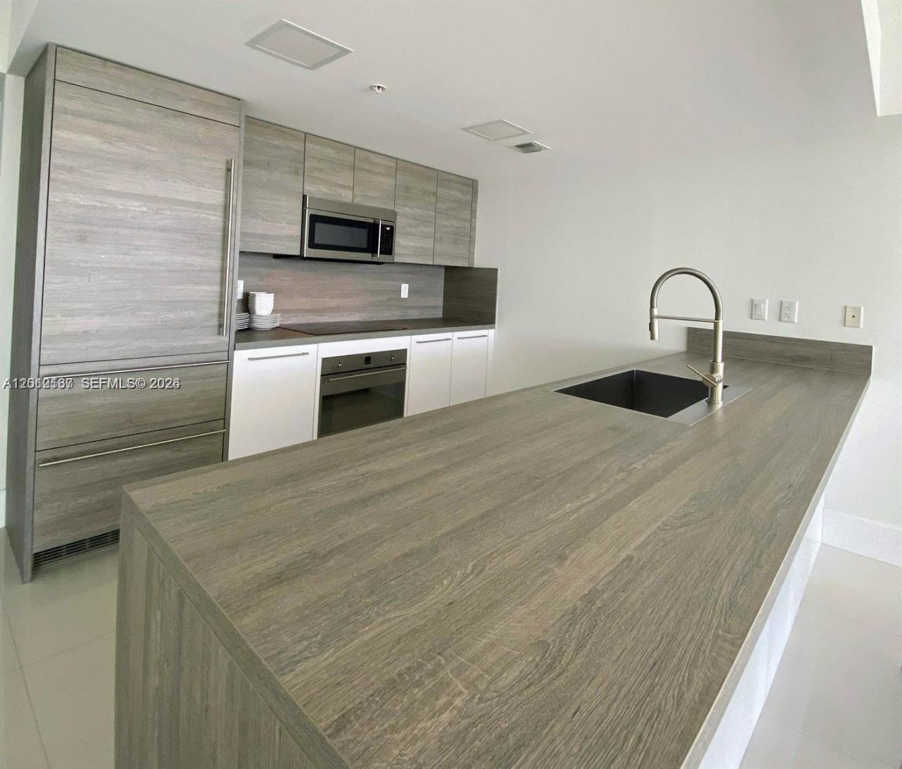 400 Sunny Isles Blvd , Unit 1903, Sunny Isles Beach, FL 33160 Photo