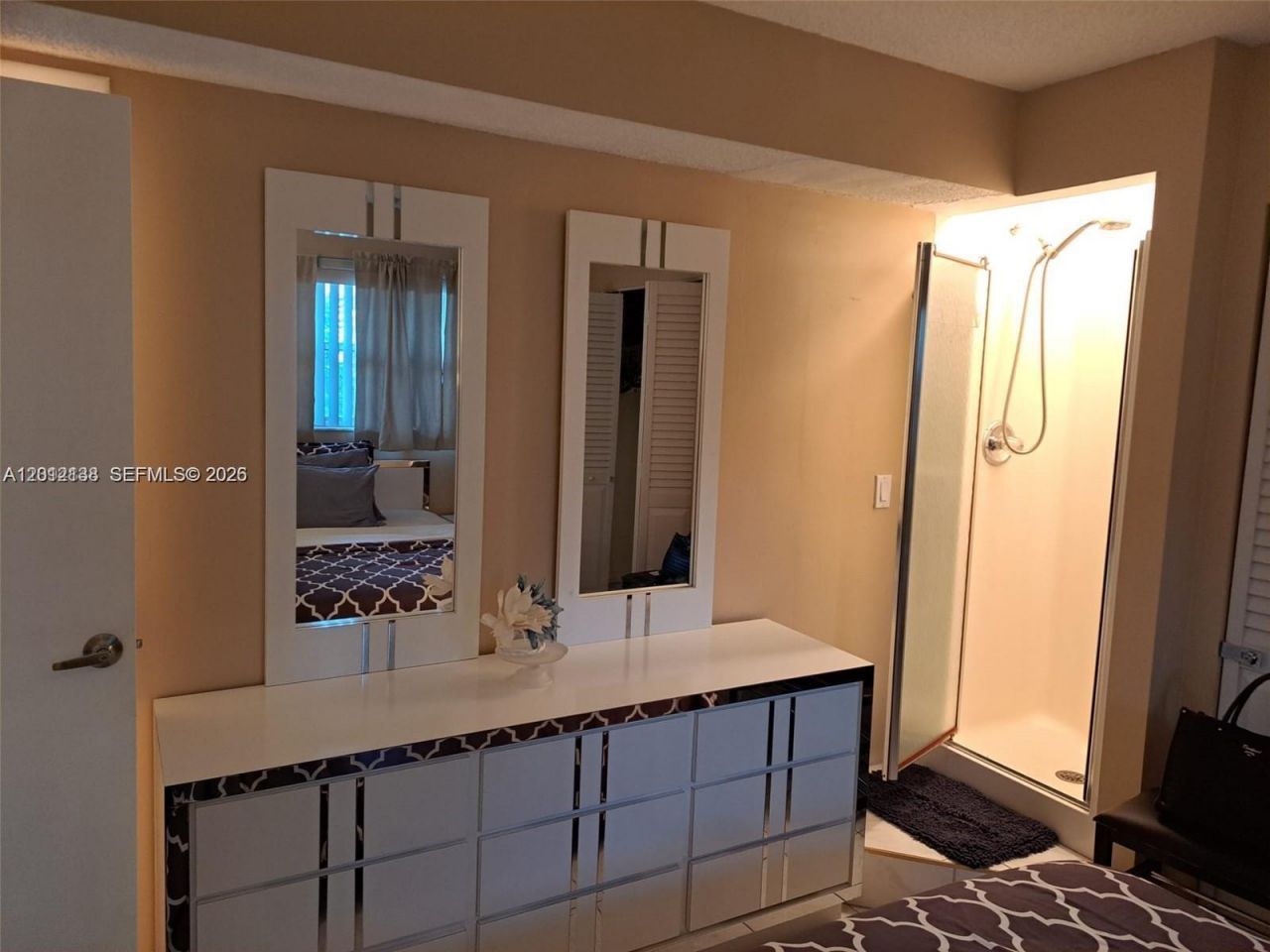 201 178th Dr , Unit 332, Sunny Isles Beach, FL 33160 Photo