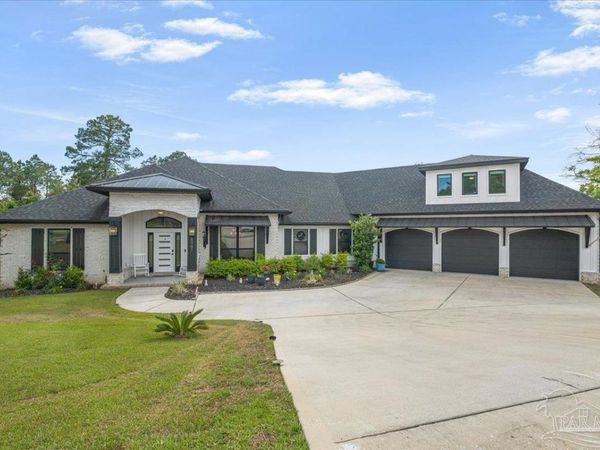 8981 Salt Grass Dr W, Pensacola, FL 32526