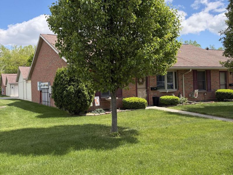 4250 Midfield Street, Springfield, OH 45503 Photo 2