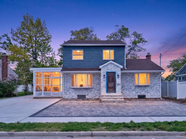1524 Bowe Road, Valley Stream, NY 11580