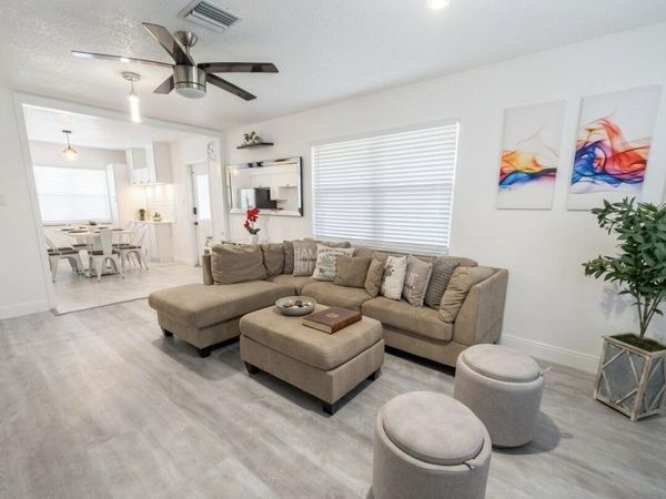 1524 N Victoria Park Road, Fort Lauderdale, FL 33304