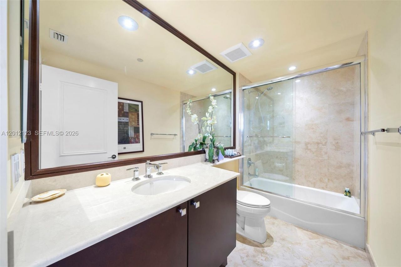 791 Crandon Blvd , Unit 404, Key Biscayne, FL 33149 Photo