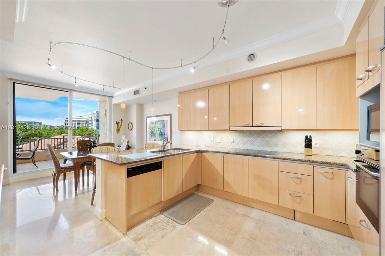 791 Crandon Blvd , Unit 404, Key Biscayne, FL 33149 Photo
