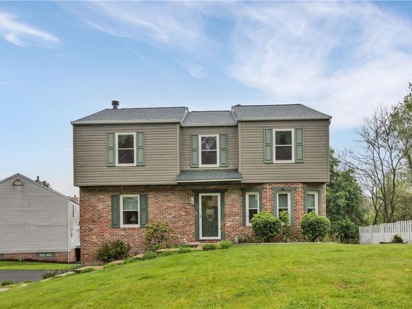 156 Dinwiddie Dr , New Kensington, PA 15068