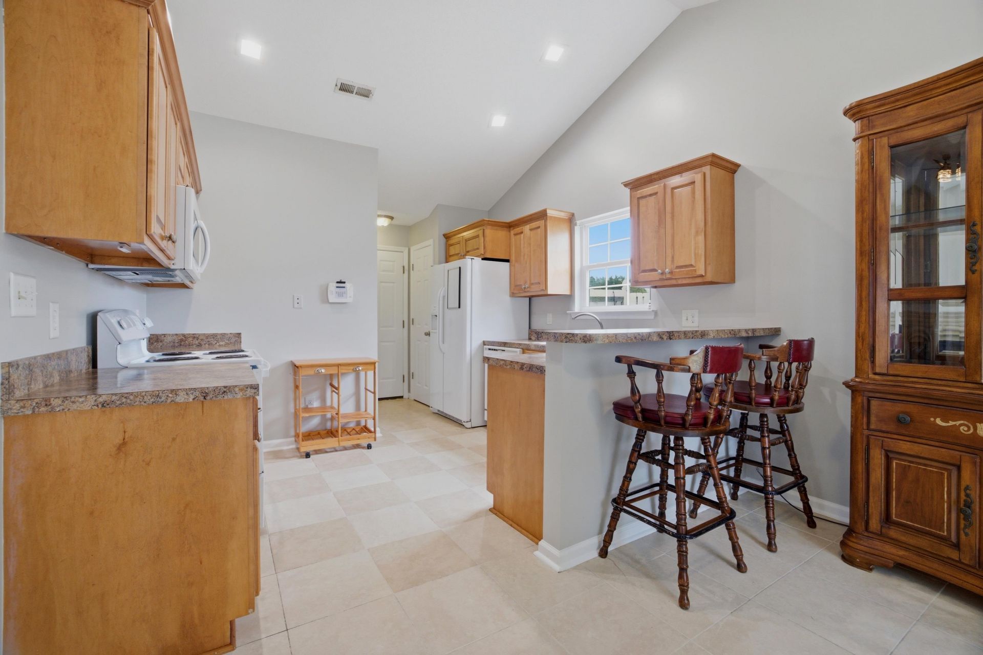 2707 Woodcreek Ln. Photo 11