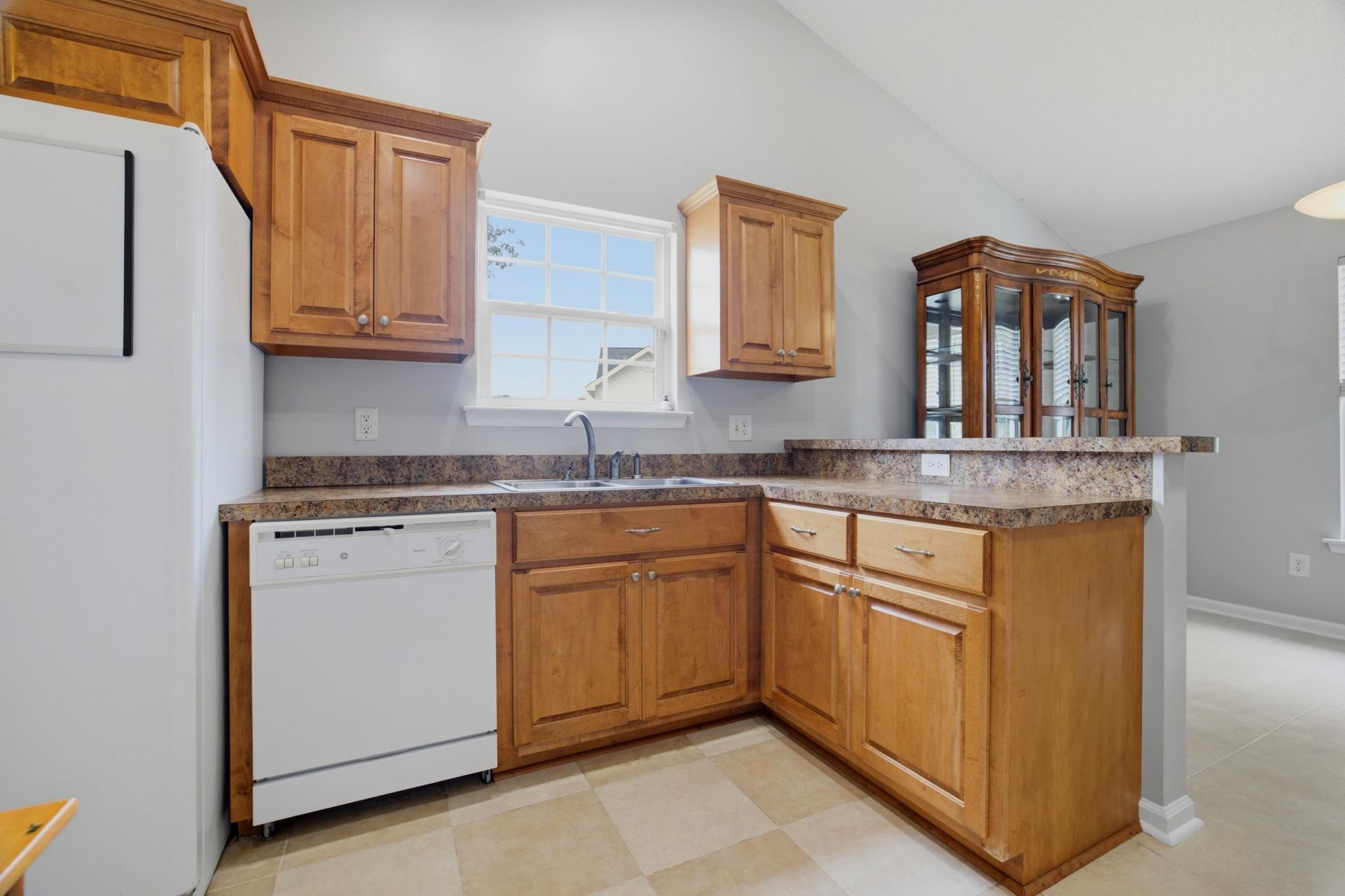 2707 Woodcreek Ln. Photo 13