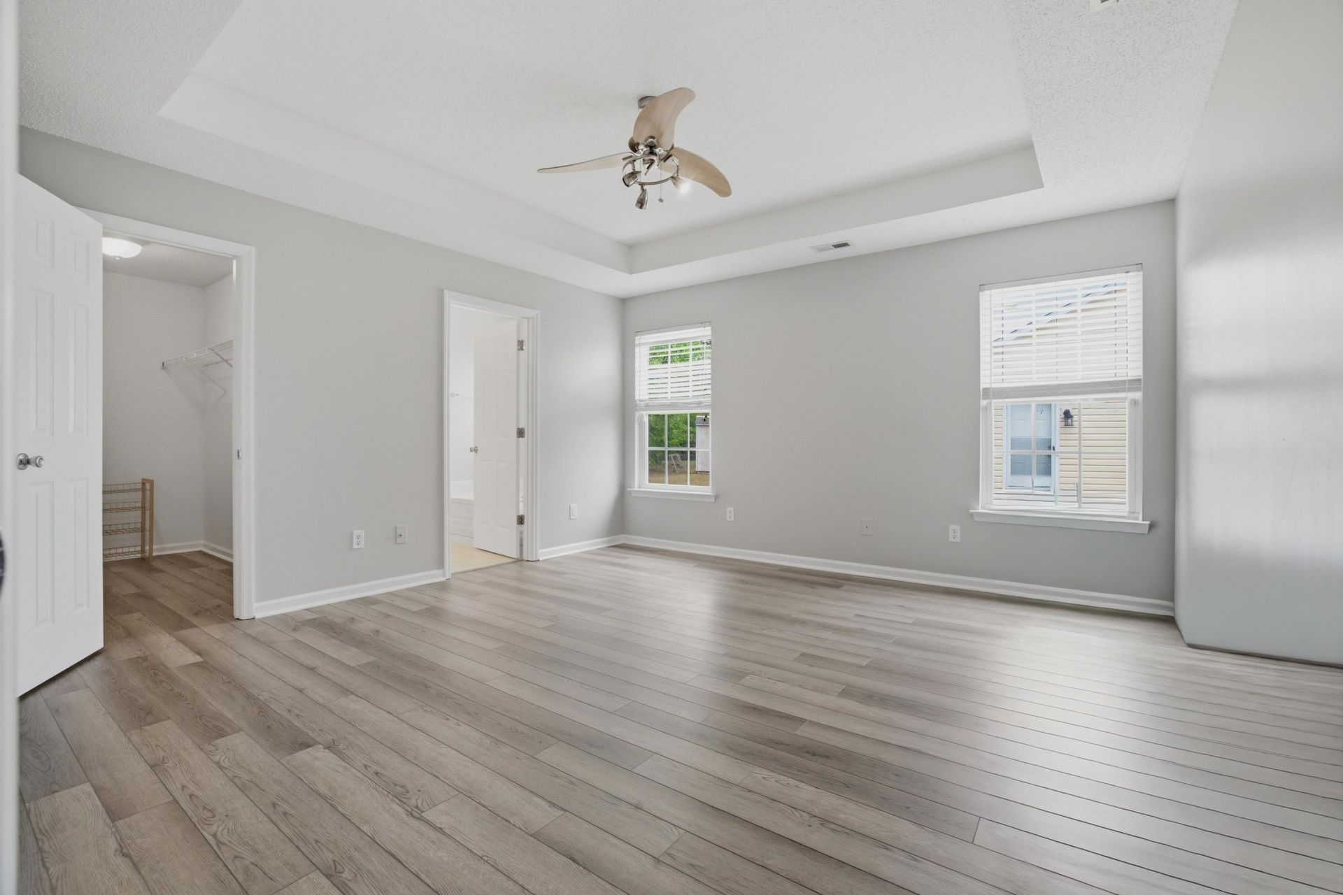 2707 Woodcreek Ln. Photo 16