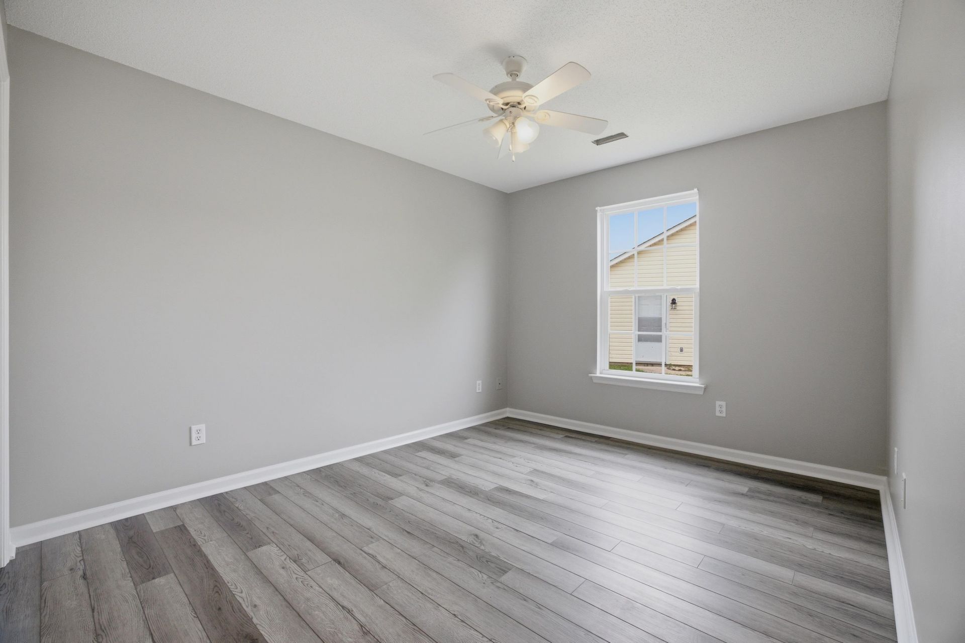 2707 Woodcreek Ln. Photo 26