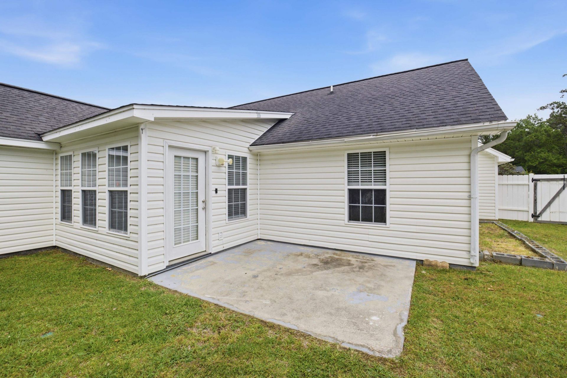 2707 Woodcreek Ln. Photo 33
