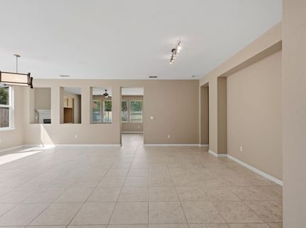 3419 Mas Amilos Way, Sacramento, CA 95835 Photo