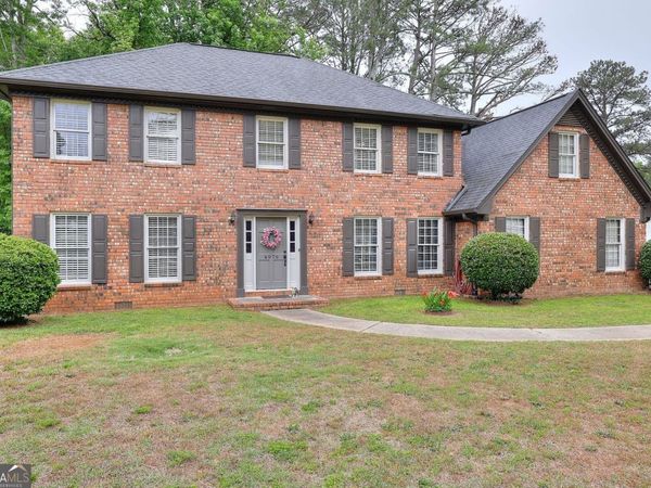 4976 Mystere Circle SW, Lilburn, GA 30047