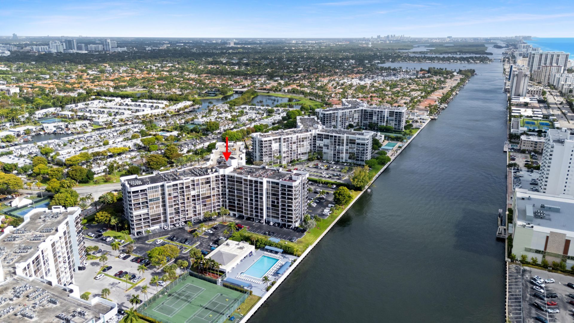 600 Parkview Drive, Unit 1029, Hallandale Beach, FL 33009 Photo