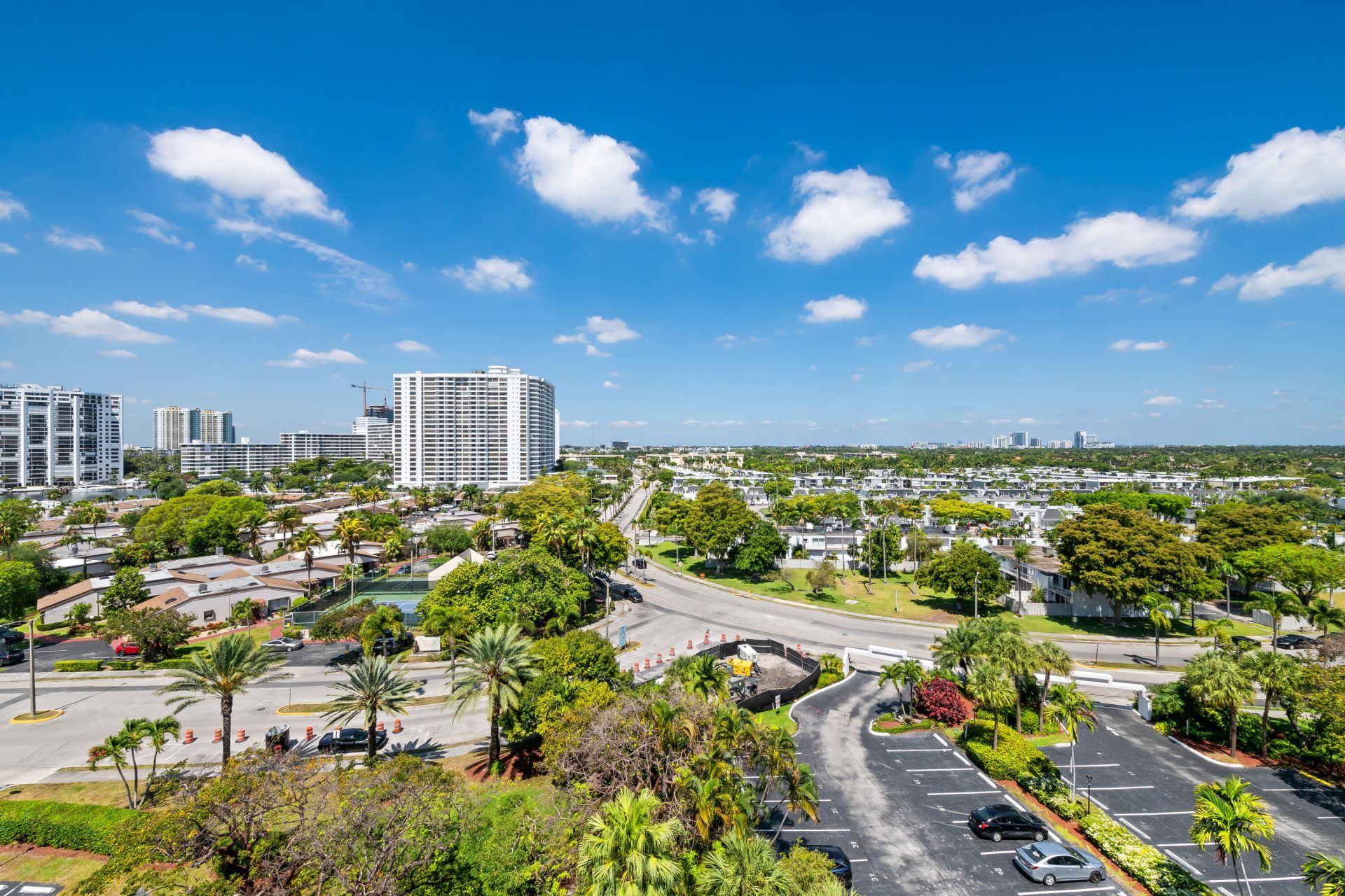 600 Parkview Drive, Unit 1029, Hallandale Beach, FL 33009 Photo