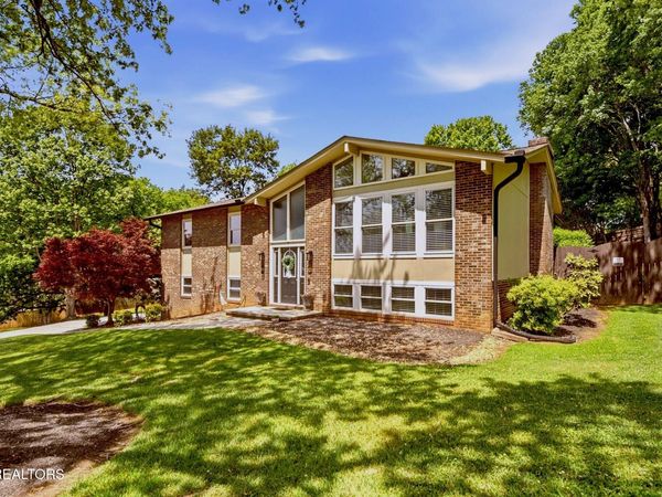 9957 Tierra Verde Drive, Knoxville, TN 37922