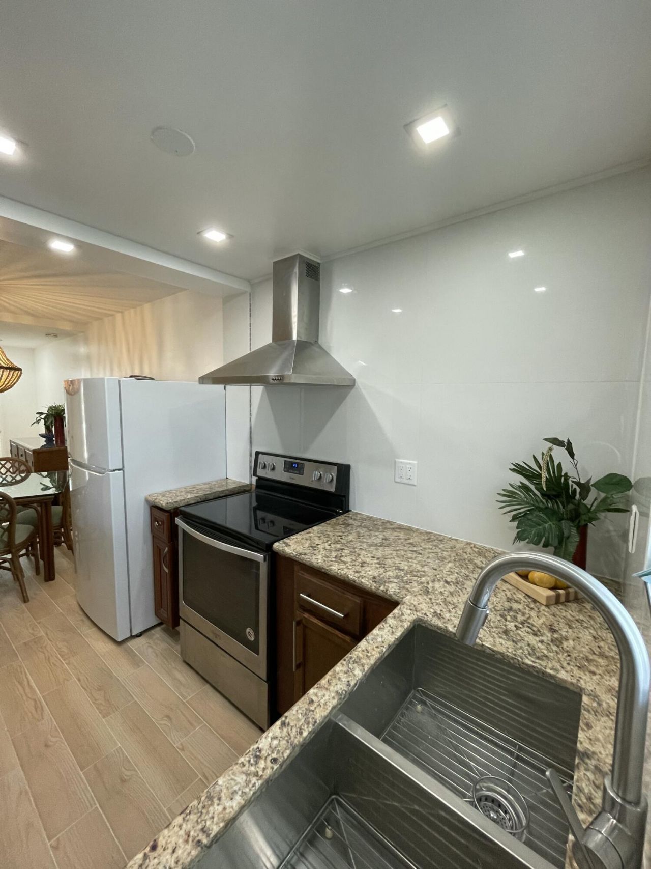 30 SE 13th Street, Unit A2, Boca Raton, FL 33432 Photo