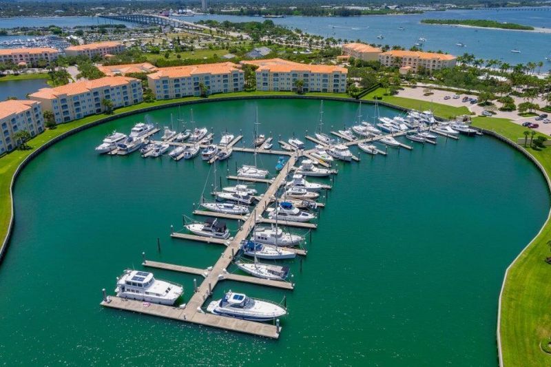 12 Harbour Isle Drive W, Unit 204, Fort Pierce, FL 34949 Photo