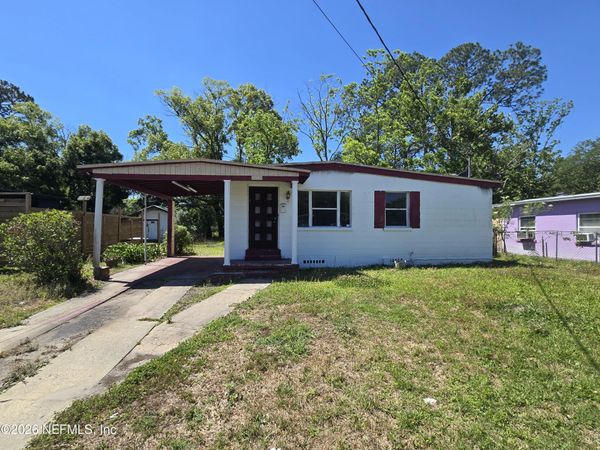 2736 LIPPIA Road, Jacksonville, FL 32209