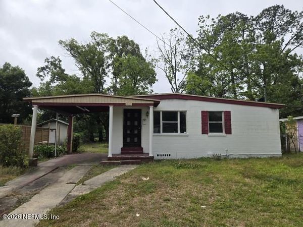 2736 LIPPIA Road, Jacksonville, FL 32209