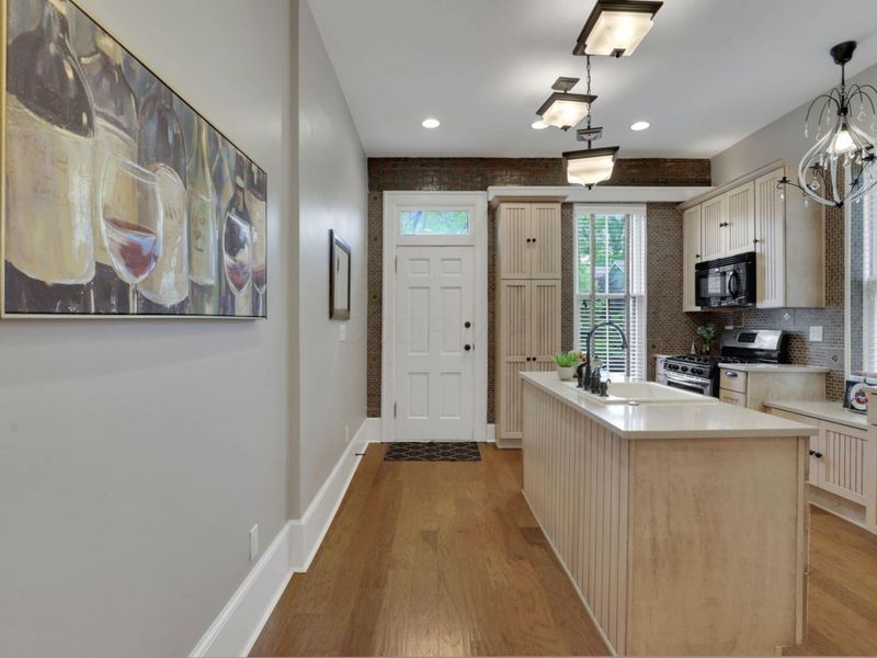 581 S 6th Street, Columbus, OH 43206 Photo 6