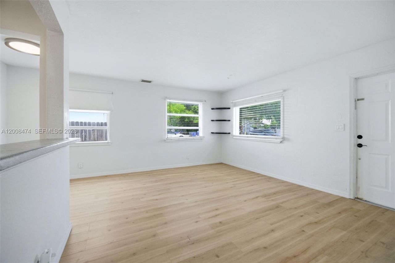 2124 Taylor St , Hollywood, FL 33020 Photo