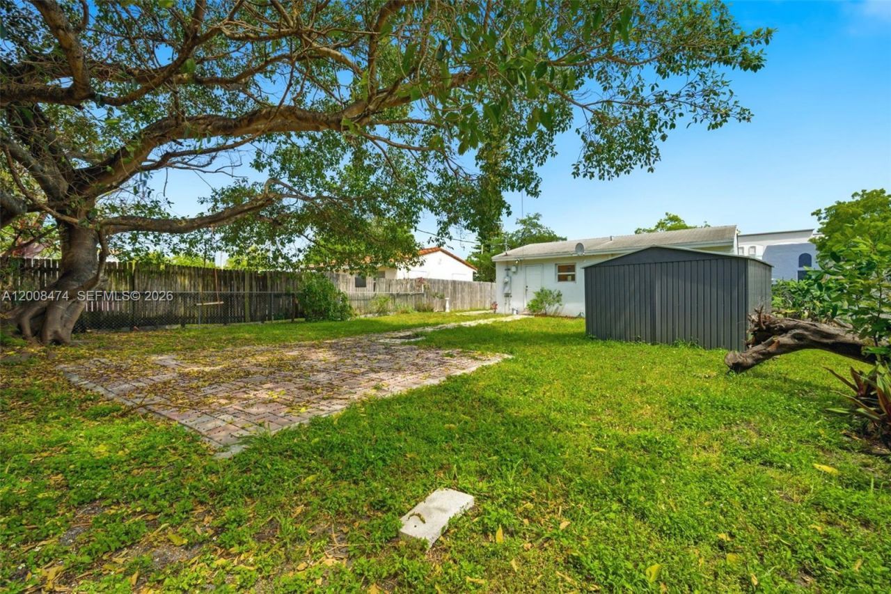 2124 Taylor St , Hollywood, FL 33020 Photo