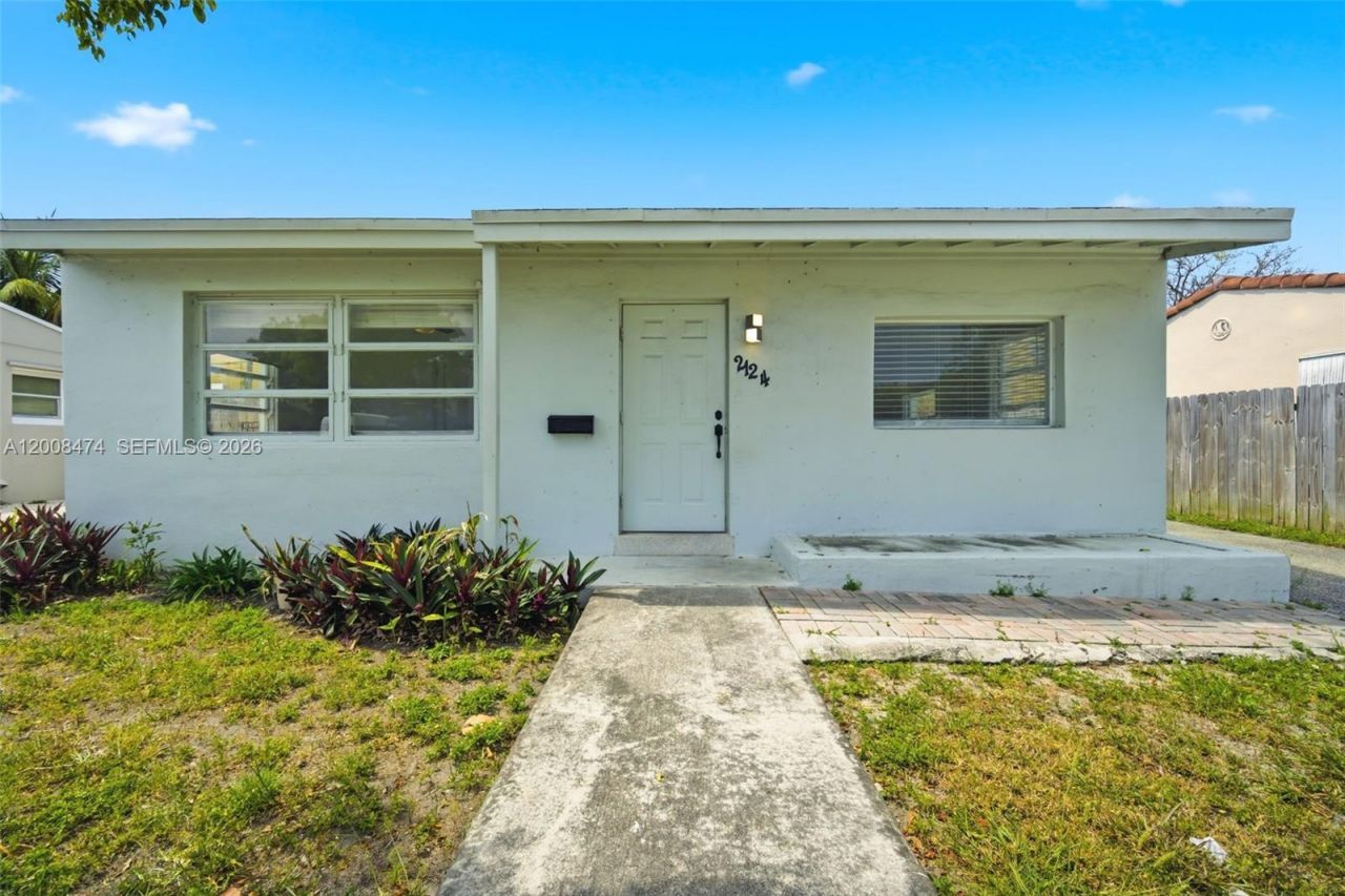 2124 Taylor St , Hollywood, FL 33020 Photo