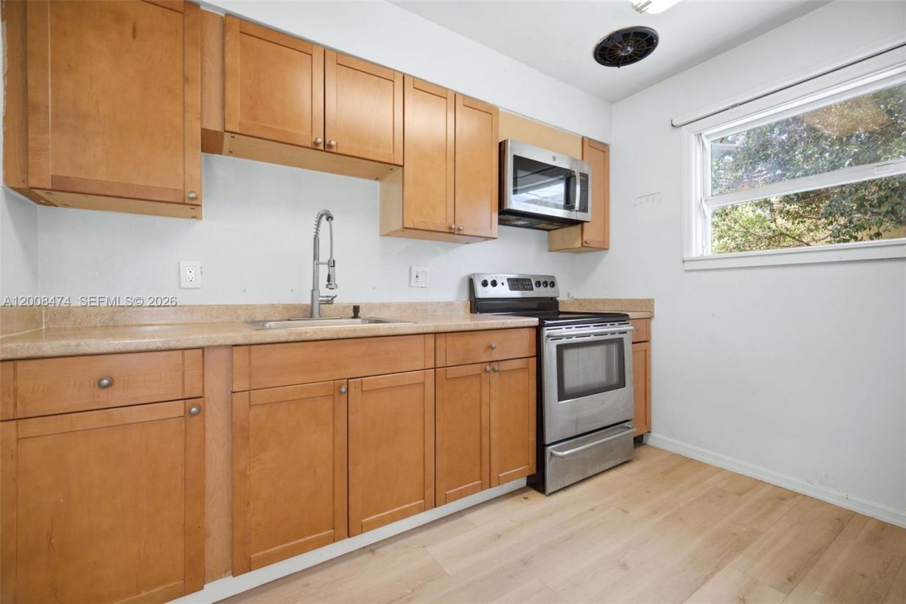 2124 Taylor St , Hollywood, FL 33020 Photo